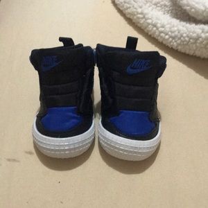 Blue sneakers for boys